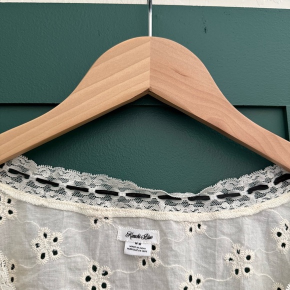 Urban Outfitters Kimchi Blue Selia Eyelet Square Neck Long Sleeve Blouse - Picture 6 of 12